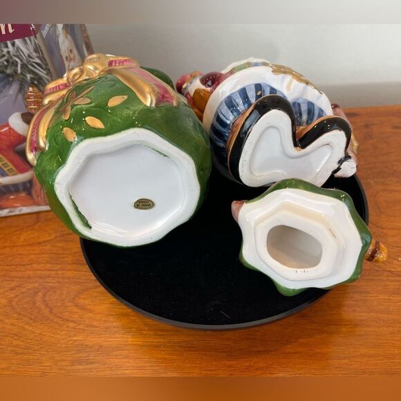 Ceramic creamer and sugar bowl set || Christmas creamer || Christmas sugar bowl - Picture 3 of 14